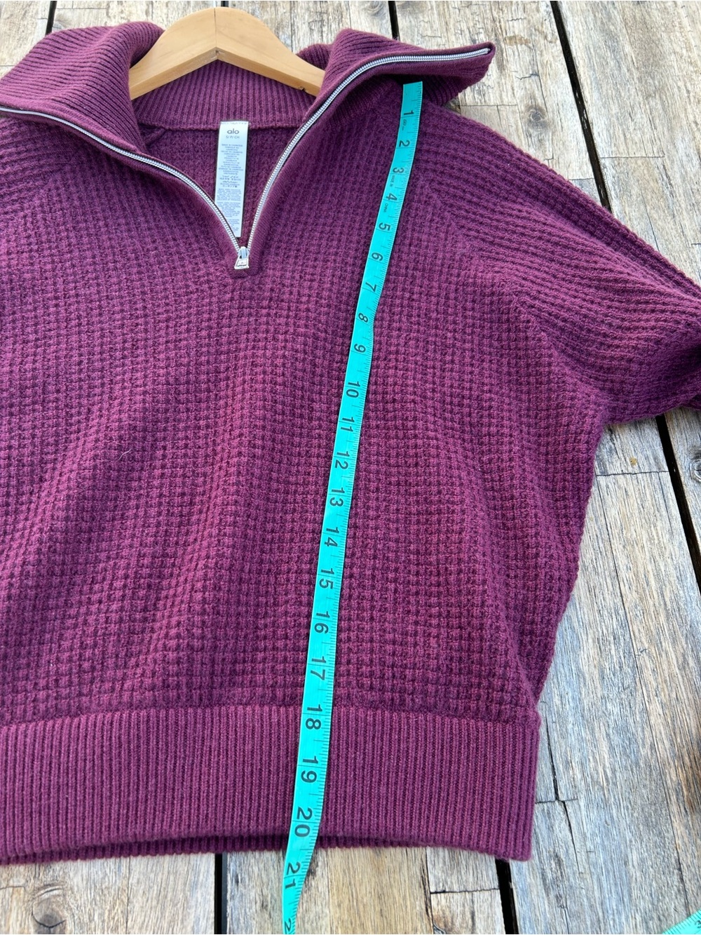 ALO Yoga Cashmere Plush Waffle 1/4 Zip Pullover | Size Small - Picture 10 of 10